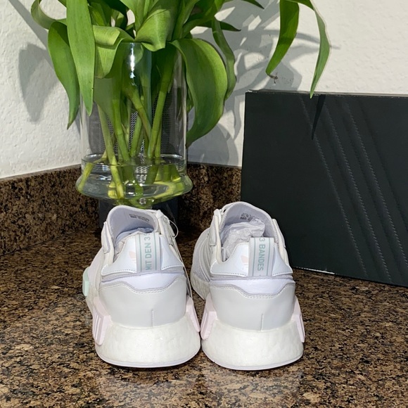 Adidas Risingstar x R1 men’s sneakers - Picture 3 of 4